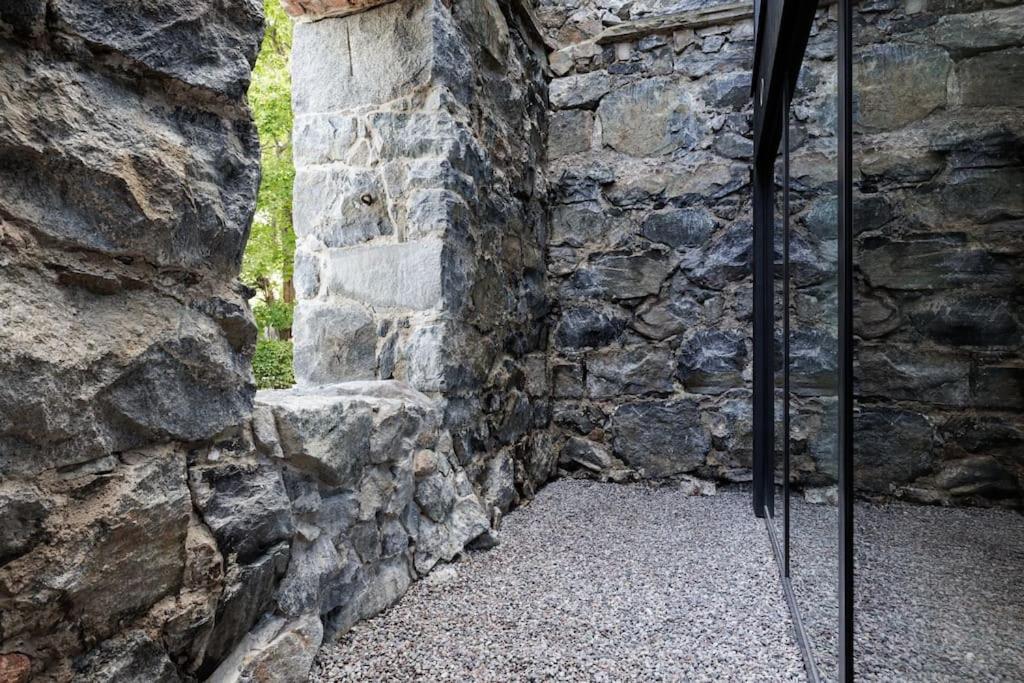 Brand New Studios Amidst Ancient Ruins Oasis Стокхолм Екстериор снимка